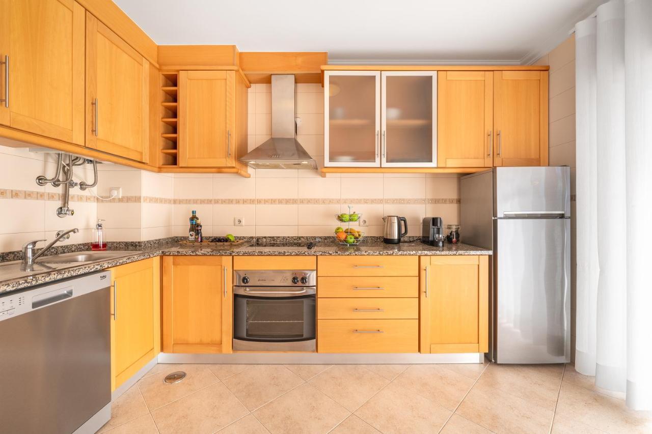 Ocean Getaway - Private Parking And Sea View Apartment นาซาเร ภายนอก รูปภาพ