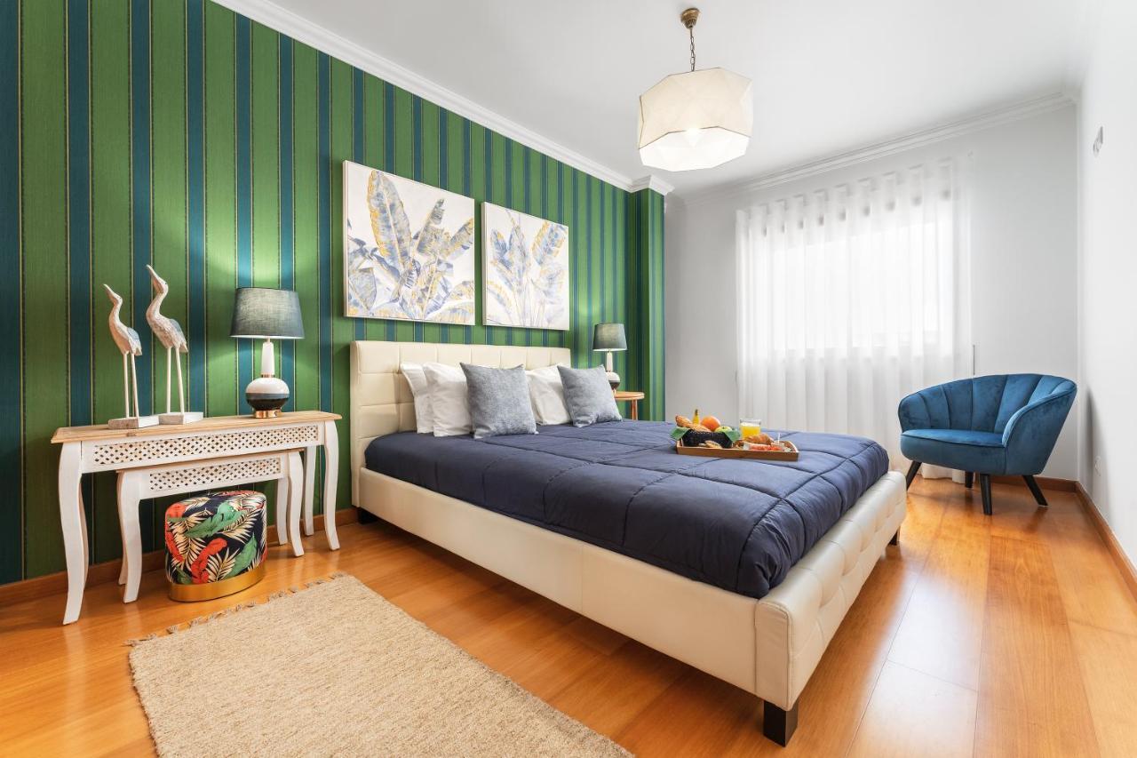 Ocean Getaway - Private Parking And Sea View Apartment นาซาเร ภายนอก รูปภาพ